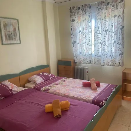 Adosado De 3 Els Poblets アパート